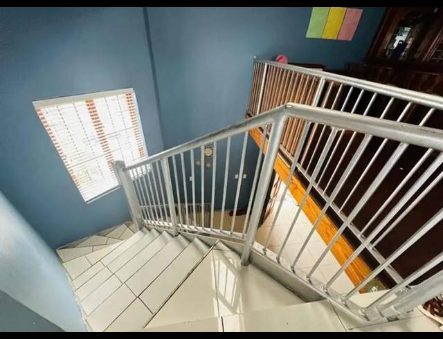 2 BEDROOM TOWNHOUSE FOR SALE IN MONDEOR